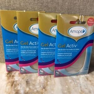 New set of 4 pairs of Amope Gel Activ